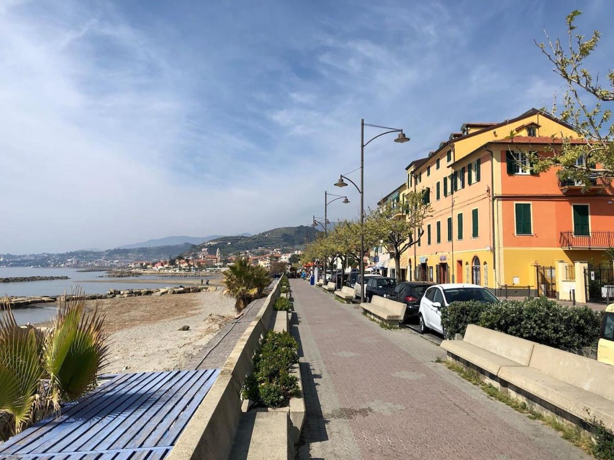 Casa Nana Leilighet Santo Stefano al Mare Eksteriør bilde